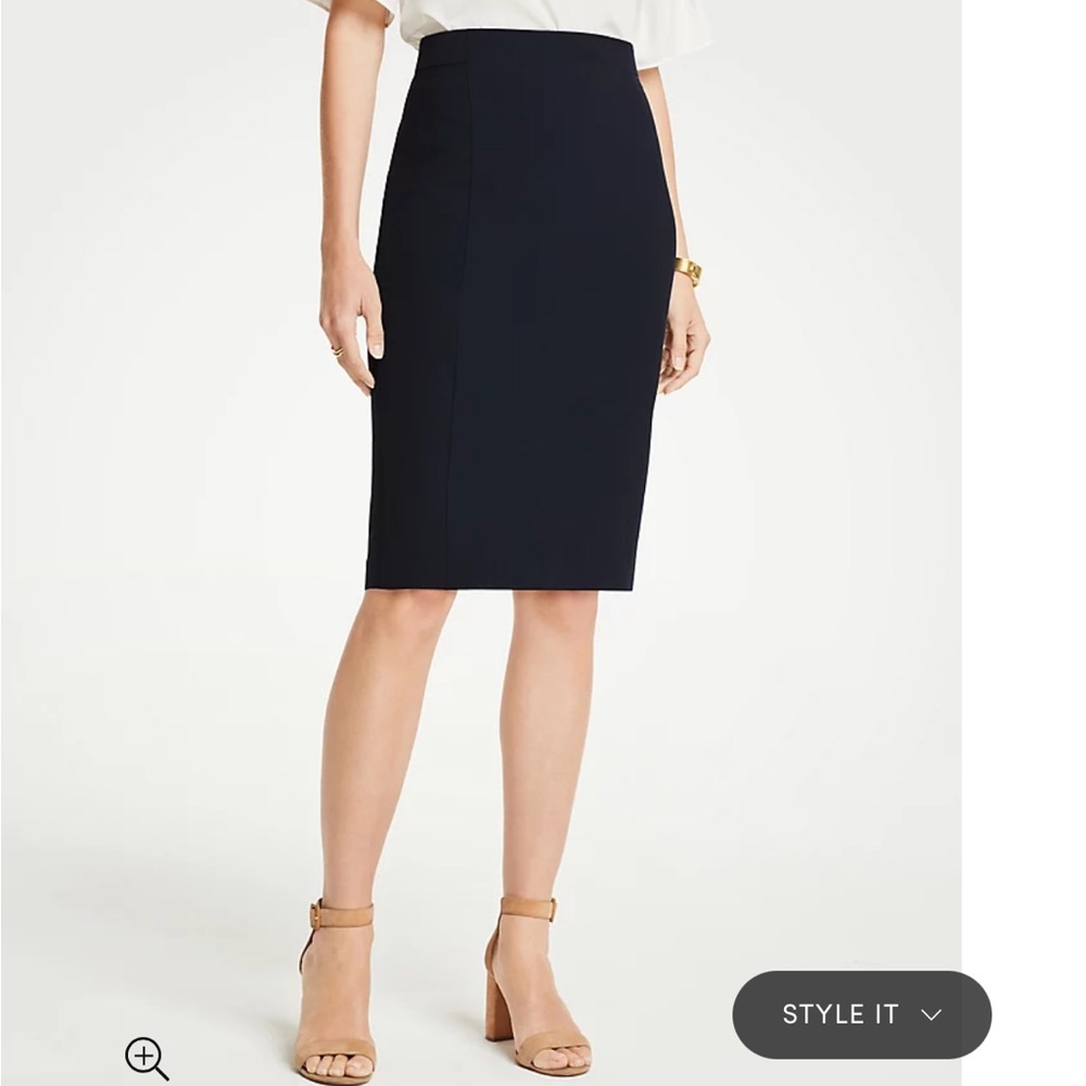 AT Petite Seamed Pencil Skirt Seasonless Stretch-NWT